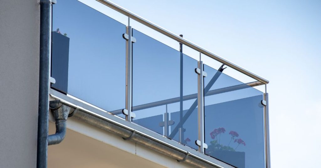 Guarda-corpo de vidro em Anápolis